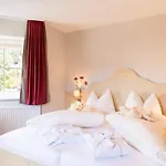 Residenz Theresa Aparthotel 4*