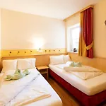 Aparthotel Residenz Theresa 4*