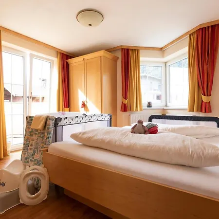 Apartmanhotel Residenz Theresa 4*