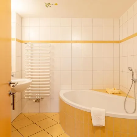 Apartmanhotel Residenz Theresa 4*