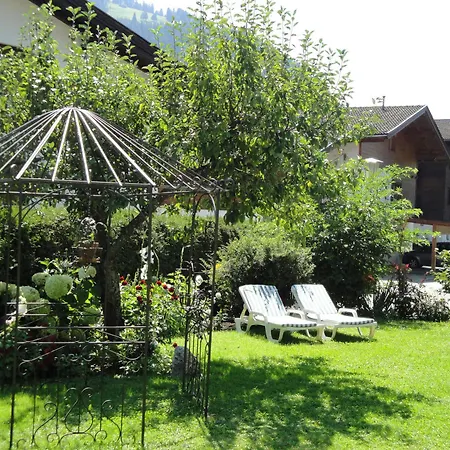 Apartmanhotel Residenz Theresa 4*