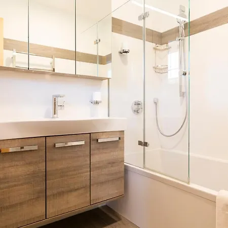 Residenz Theresa Апарт-отель 3*