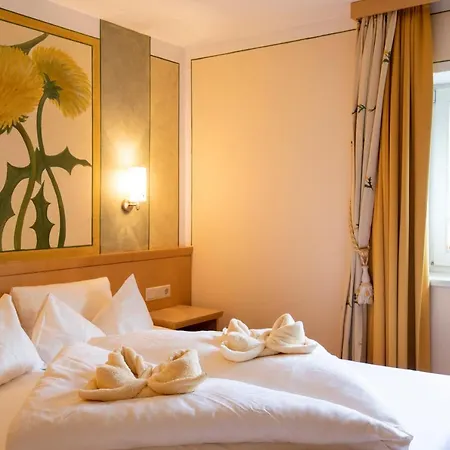 Residenz Theresa 3*